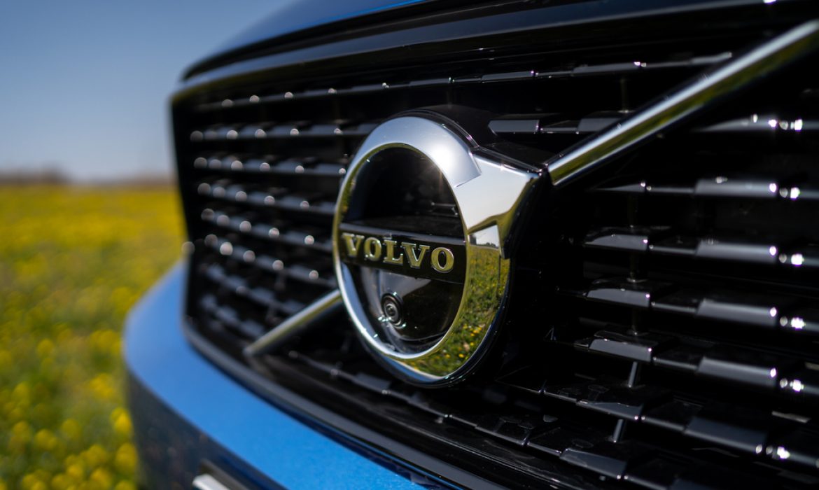 Volvo Drives into the Electric Future: Last Diesel Model Rolls Out