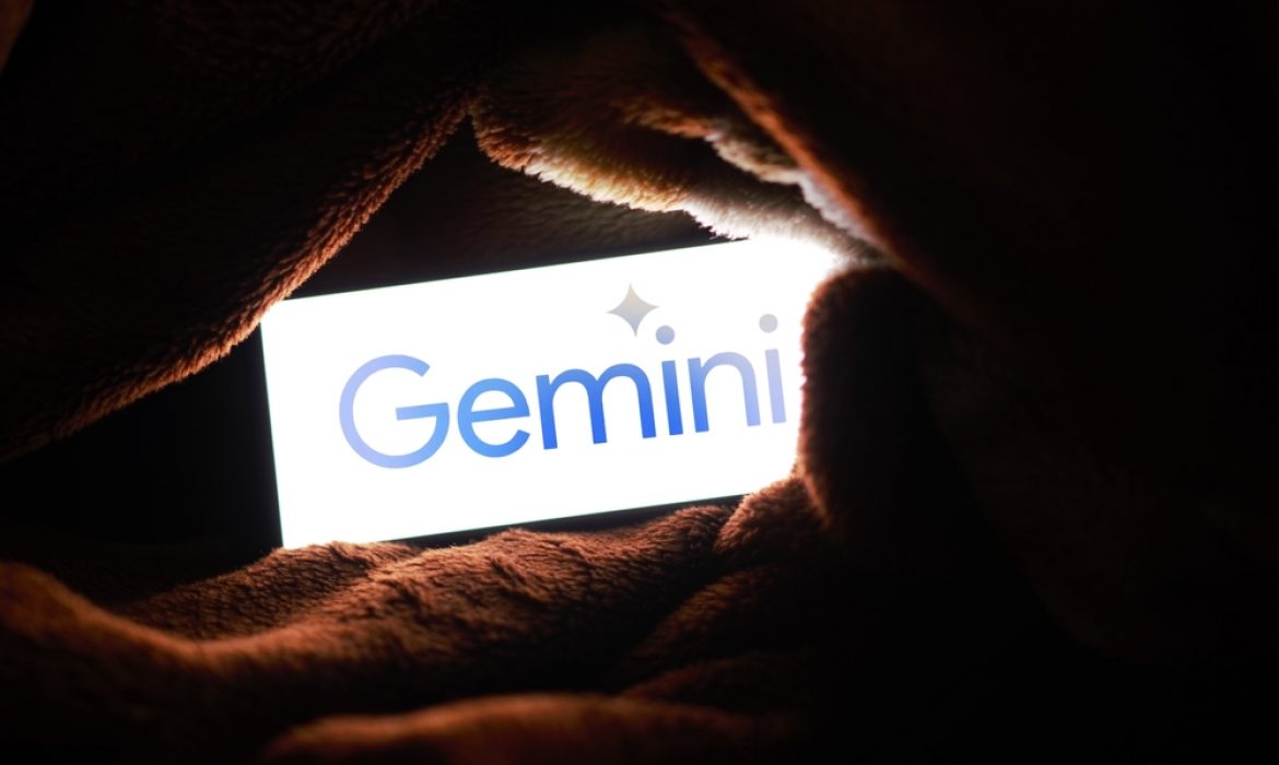 Apple in Talks with Google to Integrate Gemini’s AI Model into iPhone