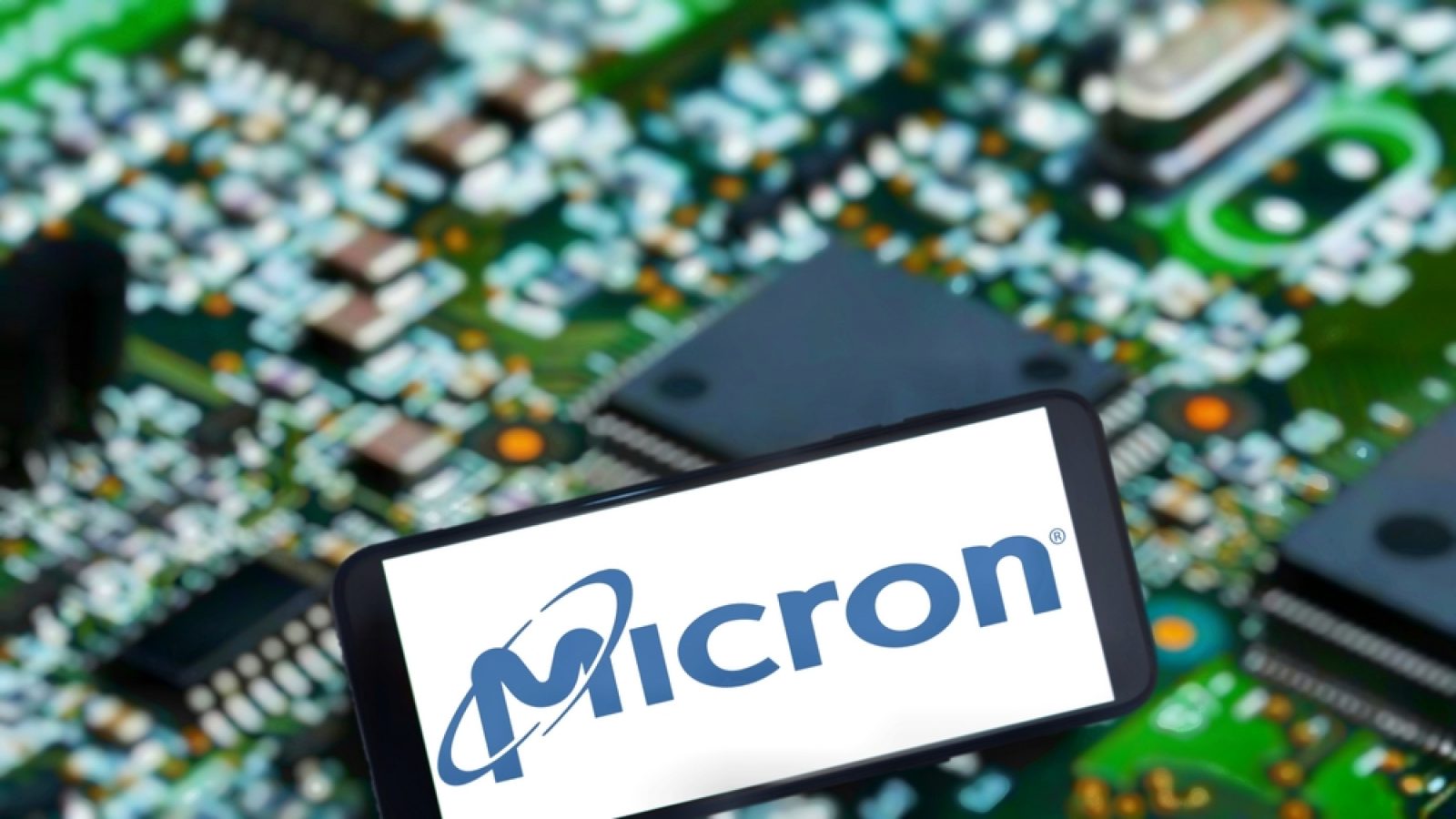 Micron’s Decline Highlights Volatility in AI Chip Stocks