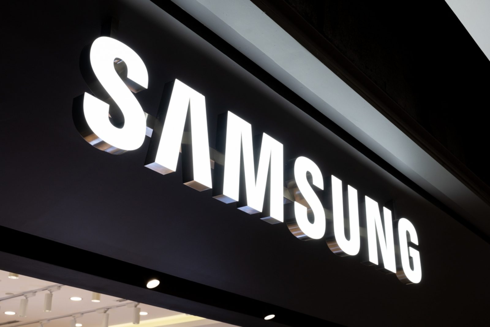 Samsung Achieves Remarkable Profit Surge, Stocks Soar Amid Global Semiconductor Revival